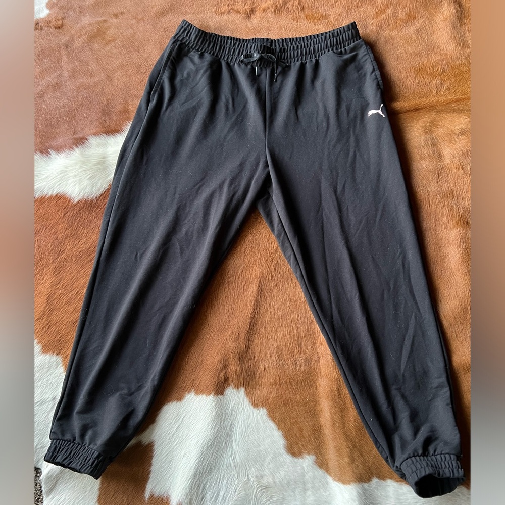 Women’s Puma Joggers